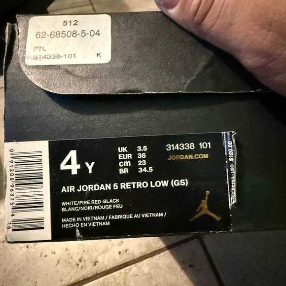 Jordan Air 5 Retro Low - White, Red, Black - Picture 5 of 5